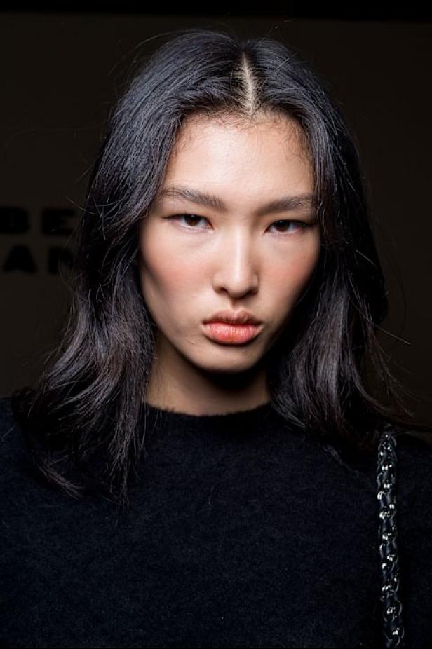 Isabel Marant‏ تحتفل كعادتها بالمرأة الواثقة والعفوية في مجموعة خريف 2026‏