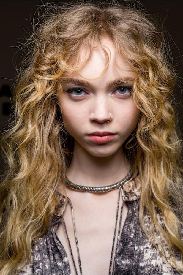 Isabel Marant‏ تحتفل كعادتها بالمرأة الواثقة والعفوية في مجموعة خريف 2026‏