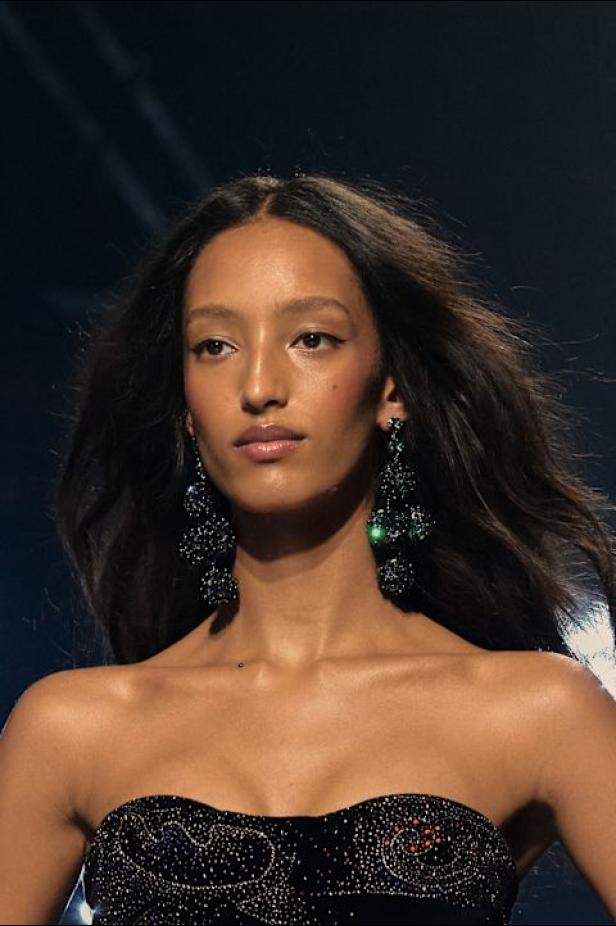 Isabel Marant‏ تحتفل كعادتها بالمرأة الواثقة والعفوية في مجموعة خريف 2026‏