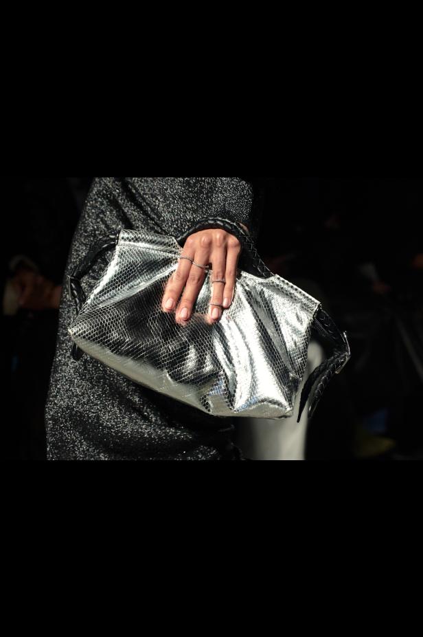 Isabel Marant‏ تحتفل كعادتها بالمرأة الواثقة والعفوية في مجموعة خريف 2026‏