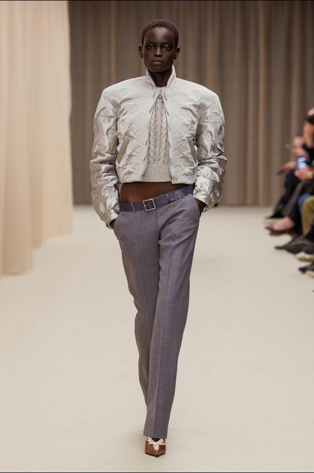 ما خلف الكمال في مجموعة McQueen خريف وشتاء 2026 للملابس الجاهزة