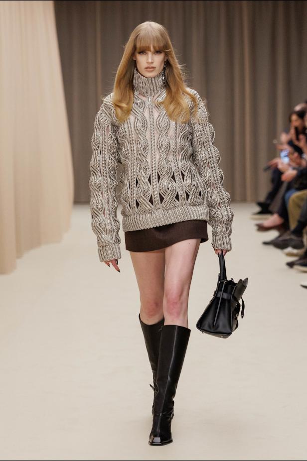 ما خلف الكمال في مجموعة McQueen خريف وشتاء 2026 للملابس الجاهزة