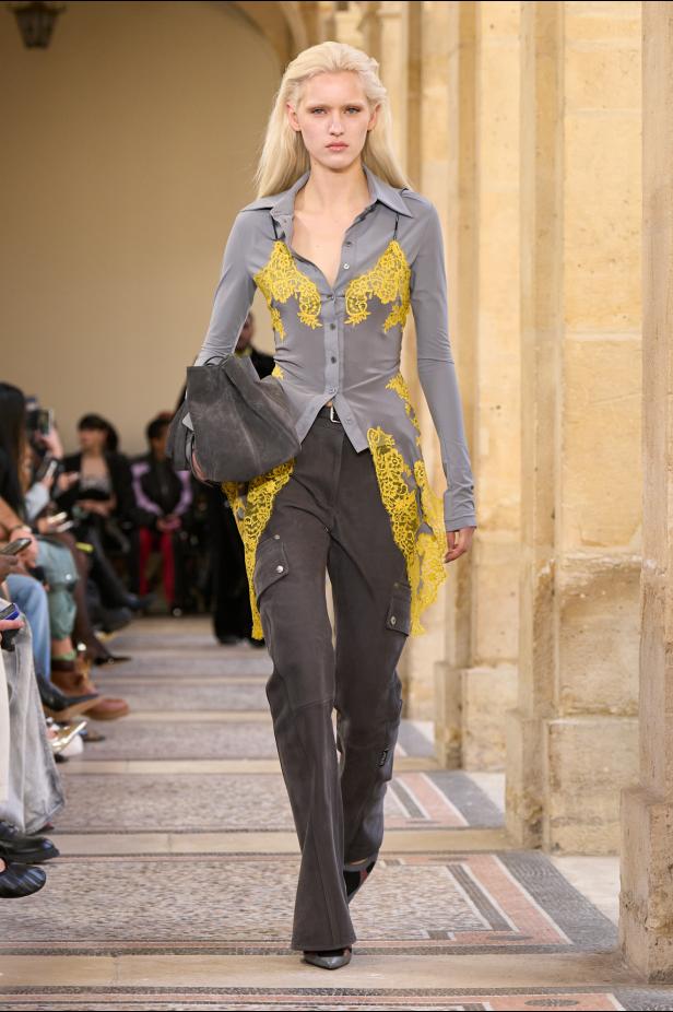 التمرّد يتحوّل إلى حالة في مجموعة ‏Off-White‎‏ لخريف وشتاء 2026‏