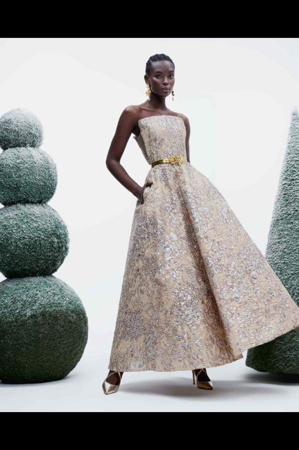 مجموعة طوني ورد لخريف 2026... إتقان فن التفكيك والوهم البصري