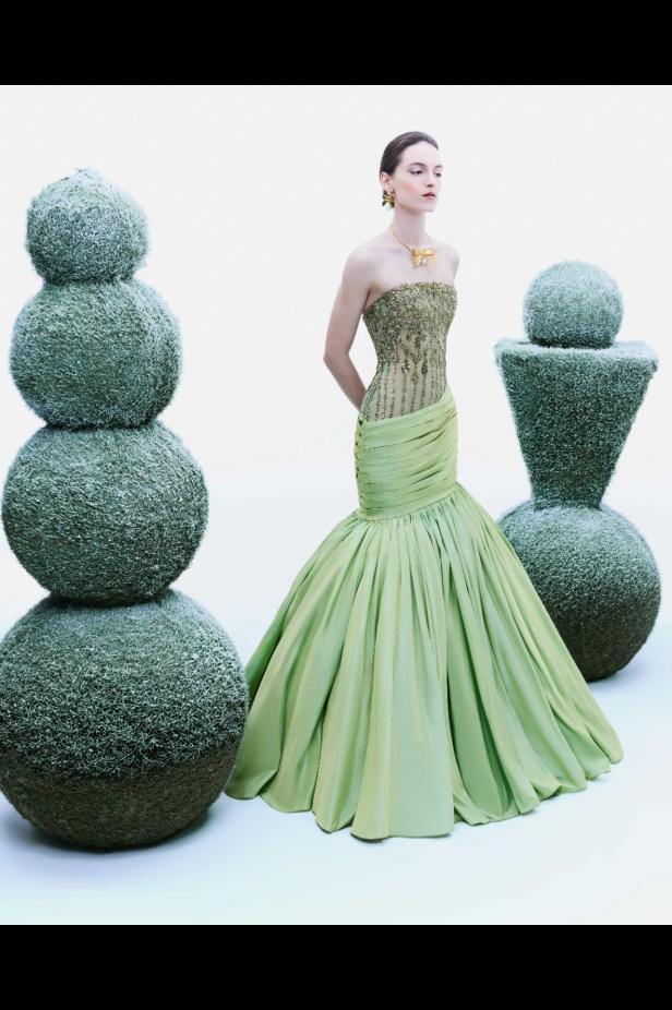 مجموعة طوني ورد لخريف 2026... إتقان فن التفكيك والوهم البصري