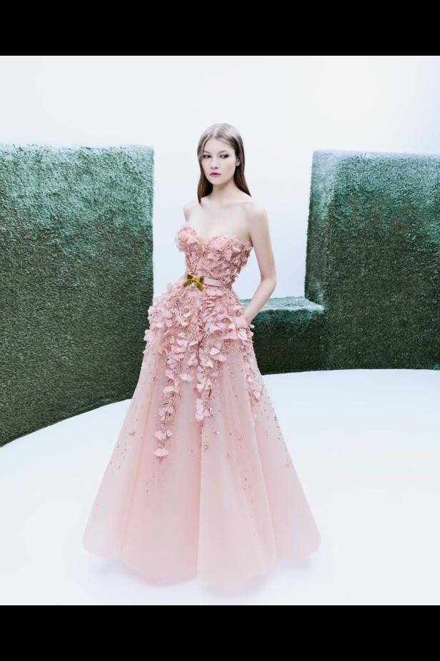 مجموعة طوني ورد لخريف 2026... إتقان فن التفكيك والوهم البصري