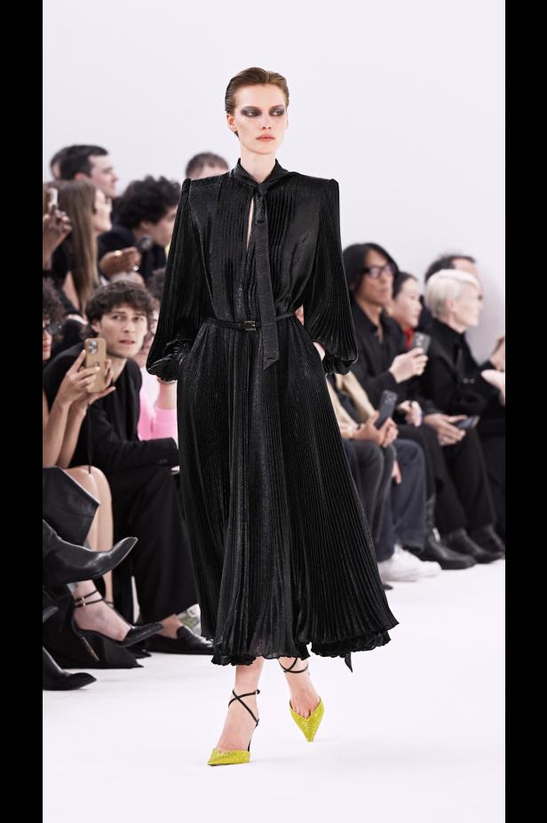 مجموعة توم فورد لخريف 2026‏‎‏... عودة إلى الأساسيات برؤية حيدر أكرمان‎