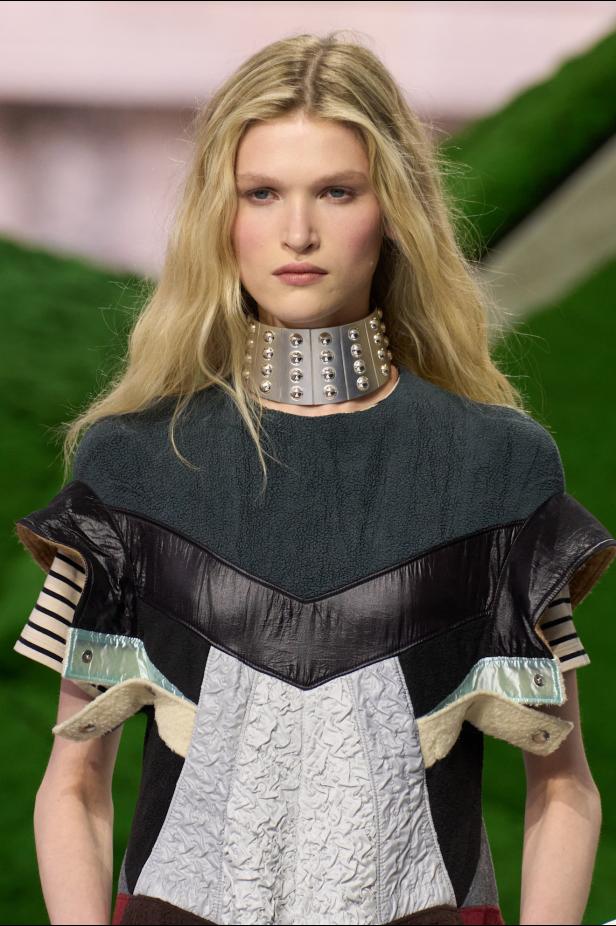 الطبيعة تلهم الأزياء في مجموعة لويس فويتون لموسم خريف 2026