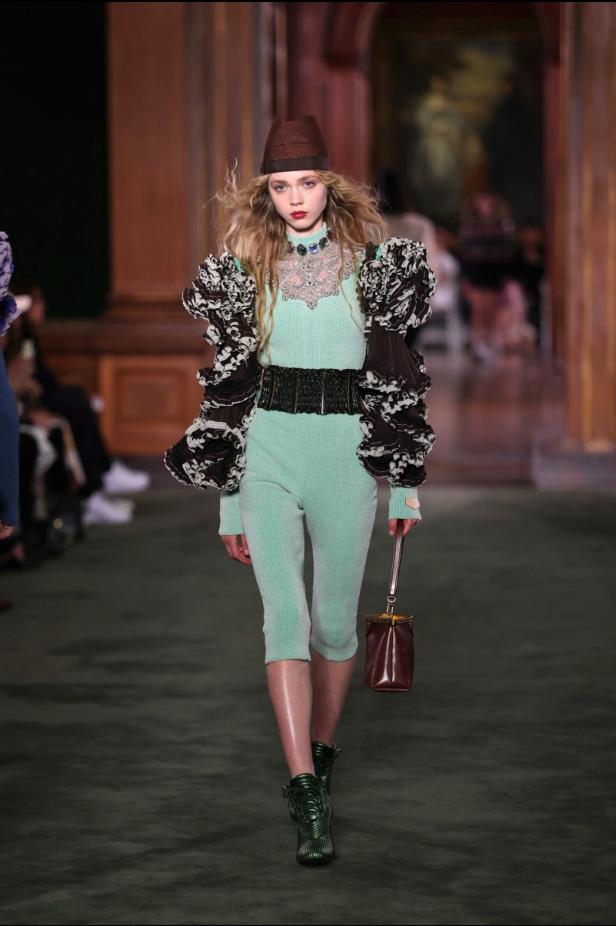 مجموعة Louis Vuitton كروز 2027..حين يتحوّل التاريخ إلى مادة حيّة للحاضر