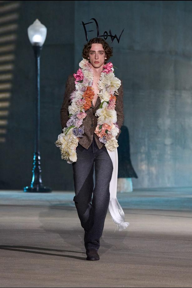  ديور كروز 2027 تحت النجوم..حين يكتب “أندرسون” رسالته إلى هوليوود