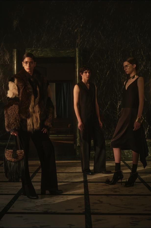 ماريا غراتسيا كيوري تعود إلى جذور ‏Fendi‏ التاريخية لتقديم أولى مجموعات كروز‎ 2027 ‎