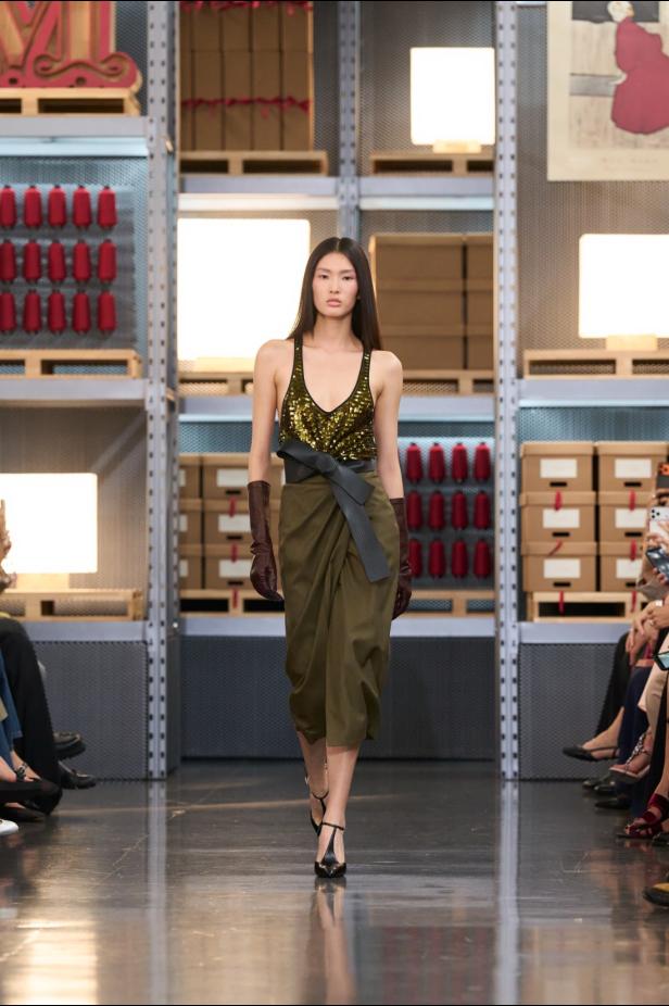 Max Mara‏ تحتفل بإرث 75 عامًا وترسم ملامح أزياء السفر والعطلات لموسم 2027‏