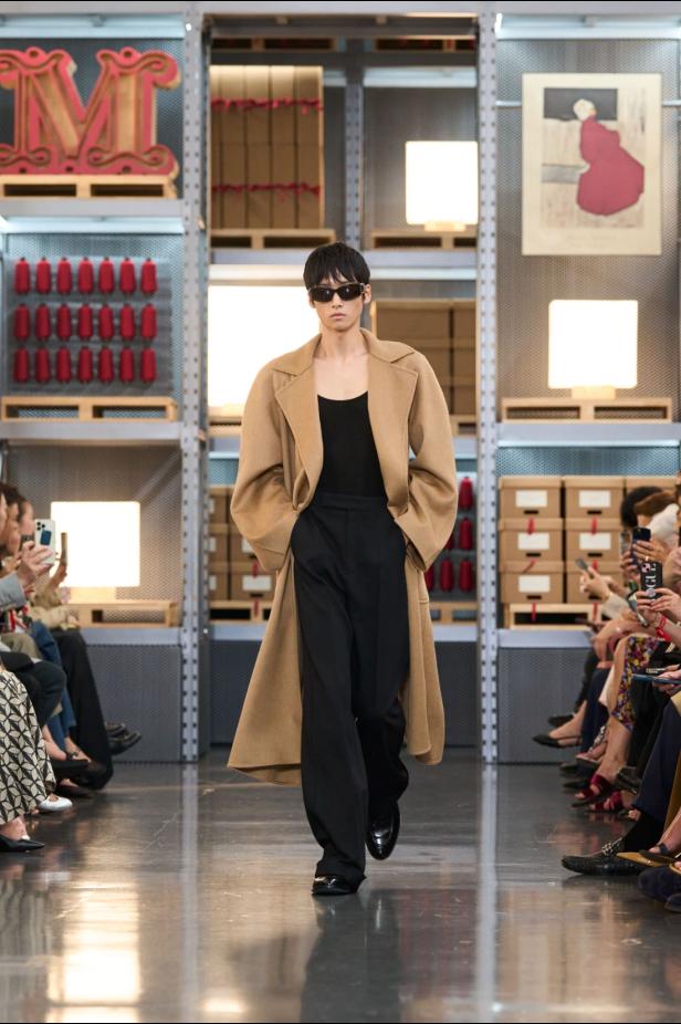 Max Mara‏ تحتفل بإرث 75 عامًا وترسم ملامح أزياء السفر والعطلات لموسم 2027‏