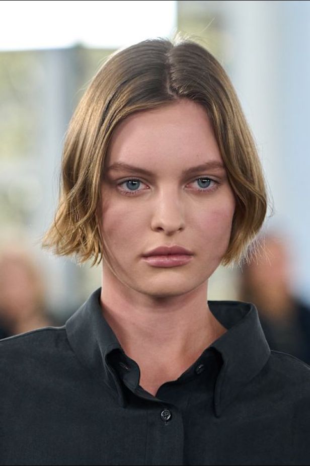 مجموعة ‏JIL SANDER ‎‏ لربيع 2027 تستكشف جمال اللامثالية ‏