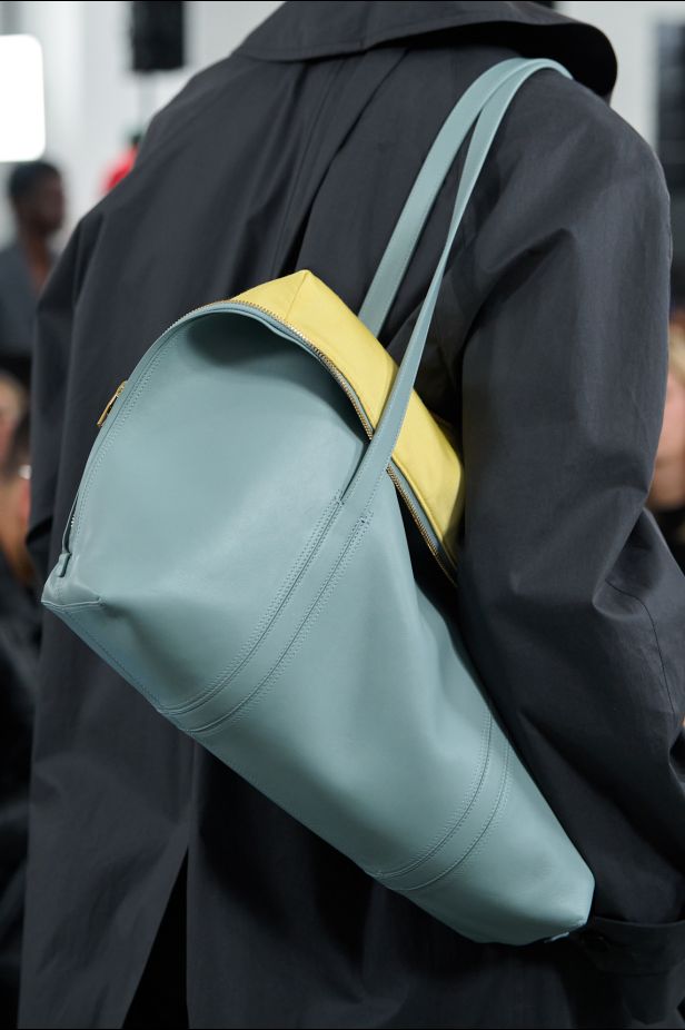 مجموعة ‏JIL SANDER ‎‏ لربيع 2027 تستكشف جمال اللامثالية ‏