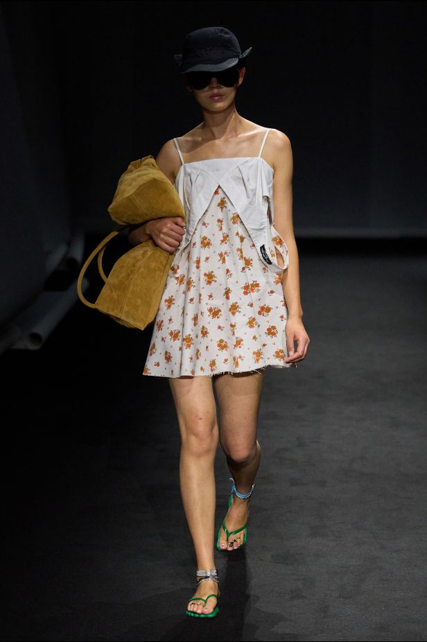 MM6 Maison Margiela‏ تعيد ابتكار خزانة الملابس اليومية في مجموعة ربيع 2027‏