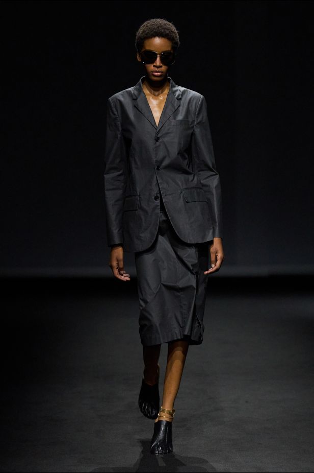 MM6 Maison Margiela‏ تعيد ابتكار خزانة الملابس اليومية في مجموعة ربيع 2027‏
