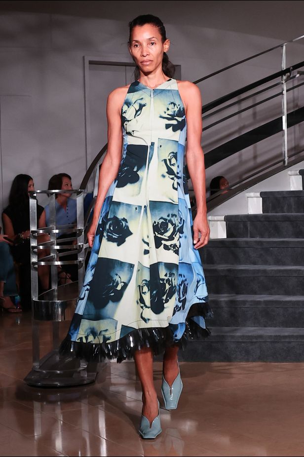 مجموعة ‏Proenza Schouler‏ لربيع 2027... راشيل سكوت تكتب حوارًا بين الإرث والعصرية