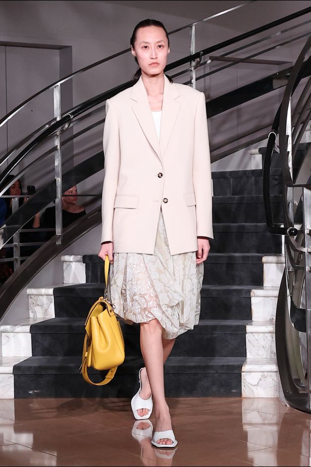 مجموعة ‏Proenza Schouler‏ لربيع 2027... راشيل سكوت تكتب حوارًا بين الإرث والعصرية