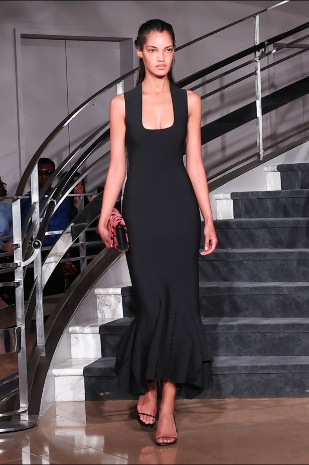 مجموعة ‏Proenza Schouler‏ لربيع 2027... راشيل سكوت تكتب حوارًا بين الإرث والعصرية