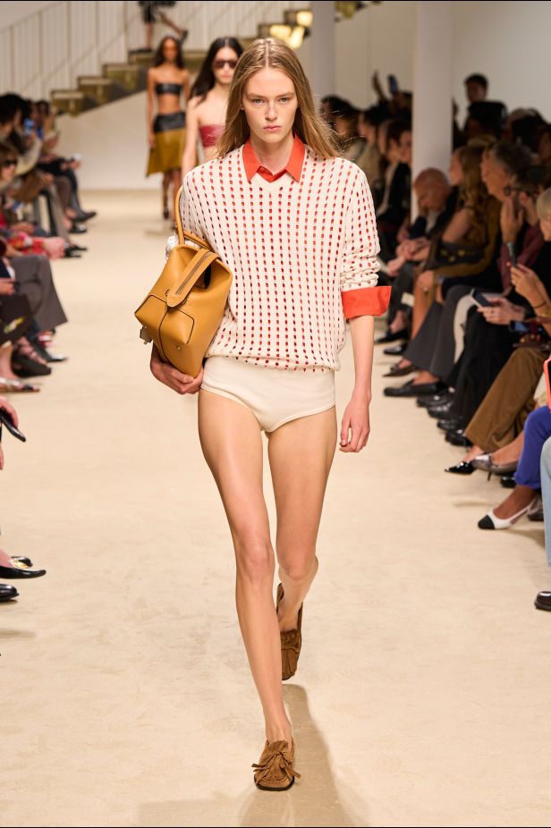 مجموعة ‏Tod's‏ لربيع وصيف 2027... أناقة إيطالية تحتفي بالحرفية وجمال التفاصيل‏