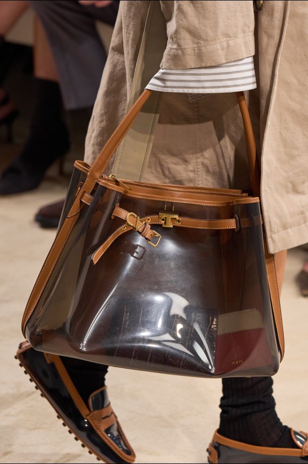 مجموعة ‏Tod's‏ لربيع وصيف 2027... أناقة إيطالية تحتفي بالحرفية وجمال التفاصيل‏