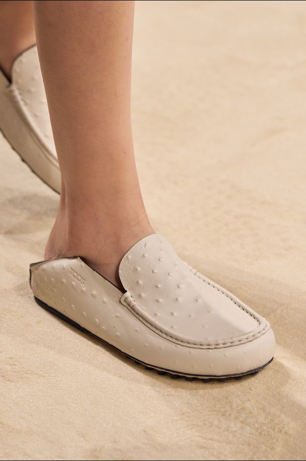 مجموعة ‏Tod's‏ لربيع وصيف 2027... أناقة إيطالية تحتفي بالحرفية وجمال التفاصيل‏