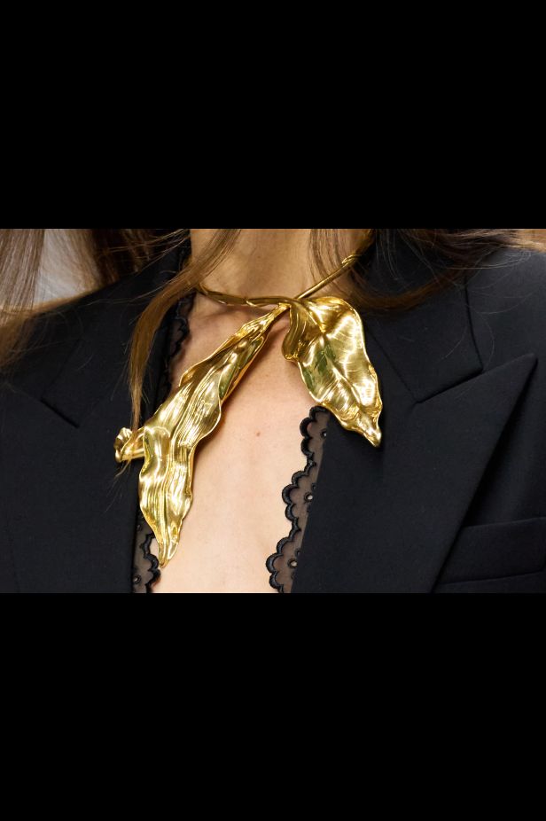 شيمينا كمالي تكشف عن مجموعة‎ "Obsession" ‎لدار ‏Chloé‏...‏‎ ‎تجسيد جديد للأناقة الفرنسية ‏