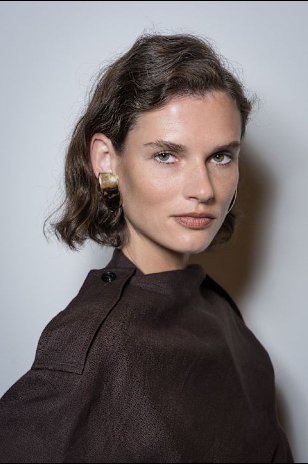 حرية الأربعينيات بلغة ‏Ferragamo‏ في مجموعة ربيع وصيف 2027‏