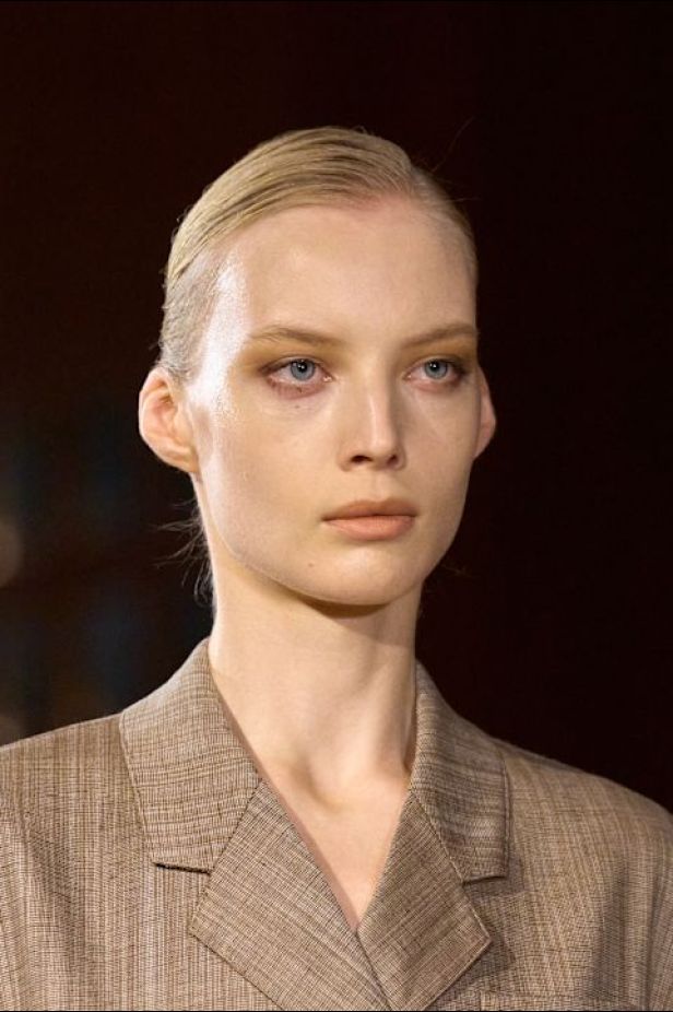 حرية الأربعينيات بلغة ‏Ferragamo‏ في مجموعة ربيع وصيف 2027‏