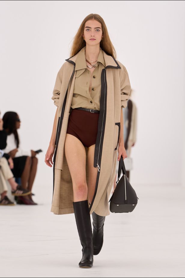 مجموعة ‏Hermès‏ لربيع وصيف 2027... تجسيد شكل الهواء وخفة لا تُزن