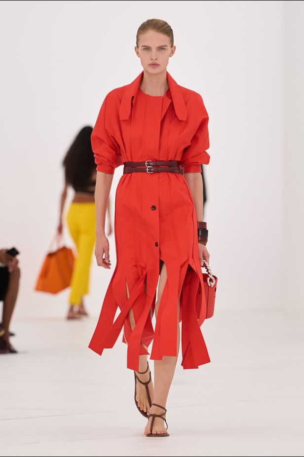 مجموعة ‏Hermès‏ لربيع وصيف 2027... تجسيد شكل الهواء وخفة لا تُزن