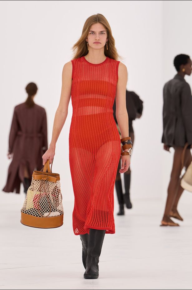 مجموعة ‏Hermès‏ لربيع وصيف 2027... تجسيد شكل الهواء وخفة لا تُزن