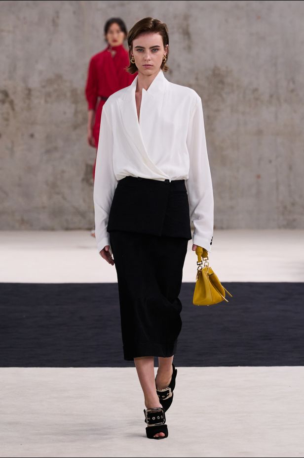 مجموعةLanvin ‎ لربيع وصيف 2027... مستهلمة من جين لانفان إلى نجمات القرن العشرين