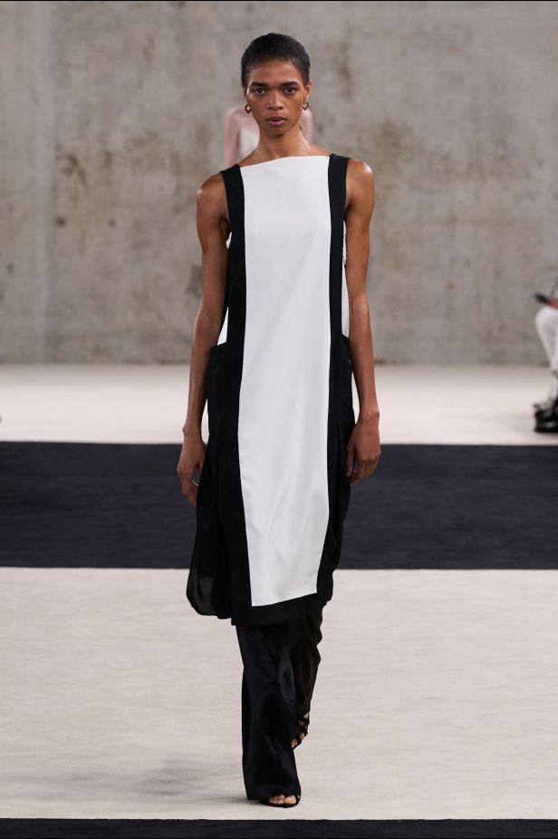 مجموعةLanvin ‎ لربيع وصيف 2027... مستهلمة من جين لانفان إلى نجمات القرن العشرين