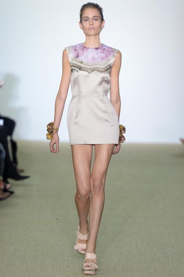 ربيع كيروز: بساطة كلاسيكية ملفتة..