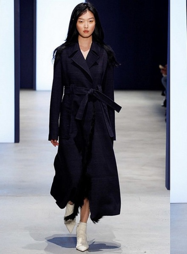 عرض Derek Lam لسيّدة تهوى العفوية! 