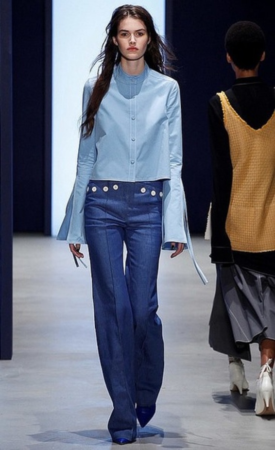 عرض Derek Lam لسيّدة تهوى العفوية! 