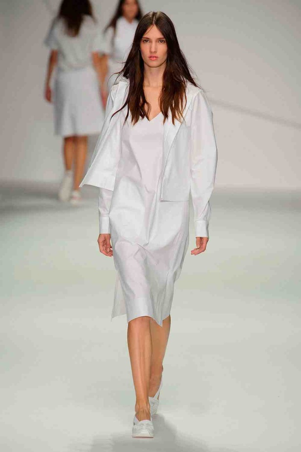 حرير JASPER CONRAN يصنع ربيعك الخاص