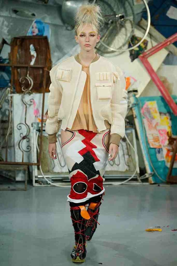 أرفضى كل القيود مع ربيع MEADHAM KIRCHHOFF