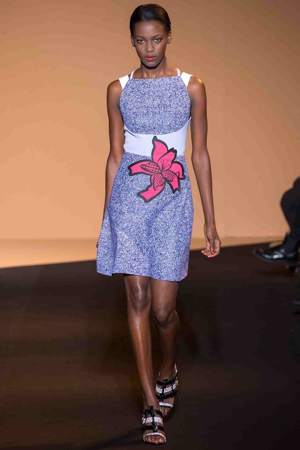 أزهار الرغبة تتفتح مع ربيع ROLAND MOURET 