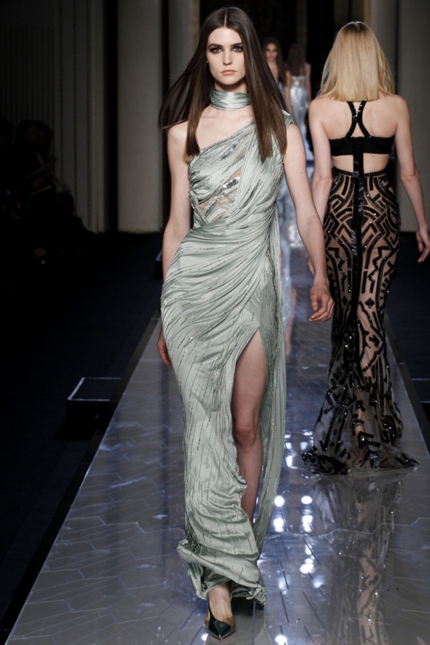 Atelier Versace الآلهة العصرية