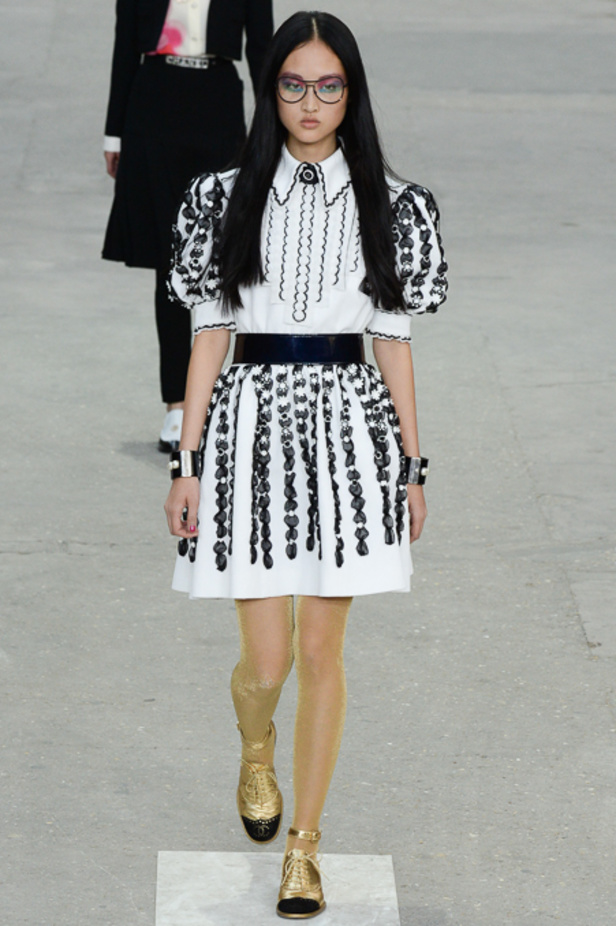 Chanel حرب لونية... ودعوة للسلام والمساواة