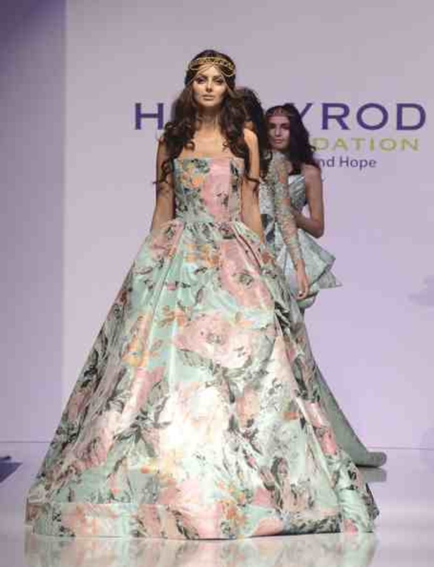 الأناقة الكلاسيكية تجد ضالتها عند Michael Costello