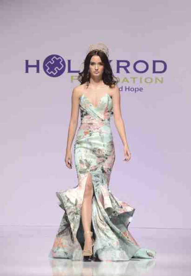 الأناقة الكلاسيكية تجد ضالتها عند Michael Costello