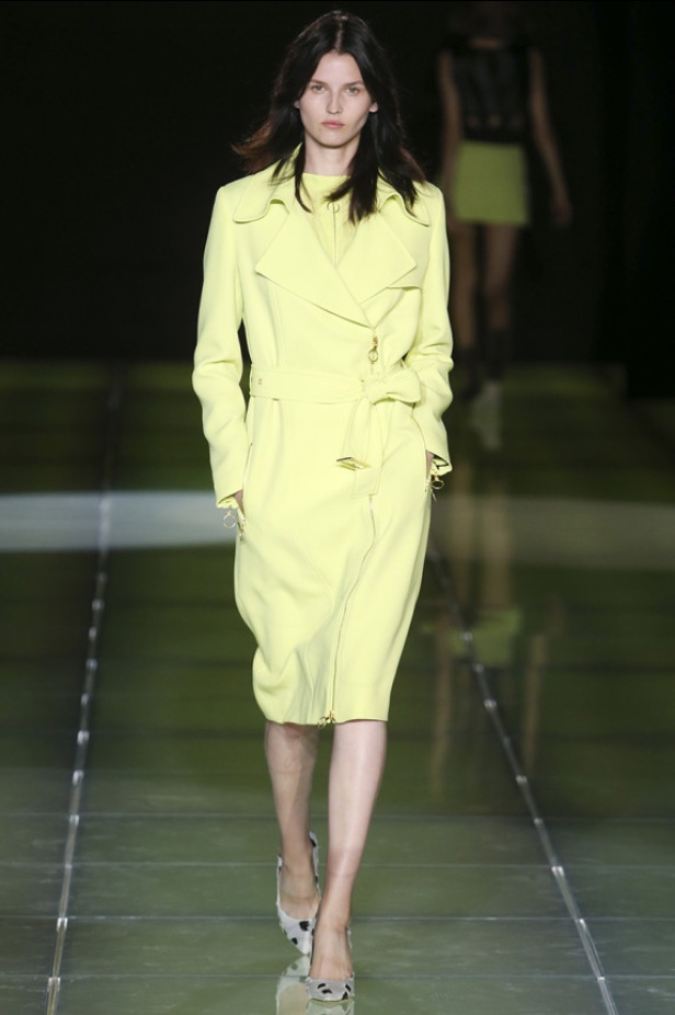 تخريمات دائرية ونقوش متداخلة في مجموعة FAUSTO PUGLISI