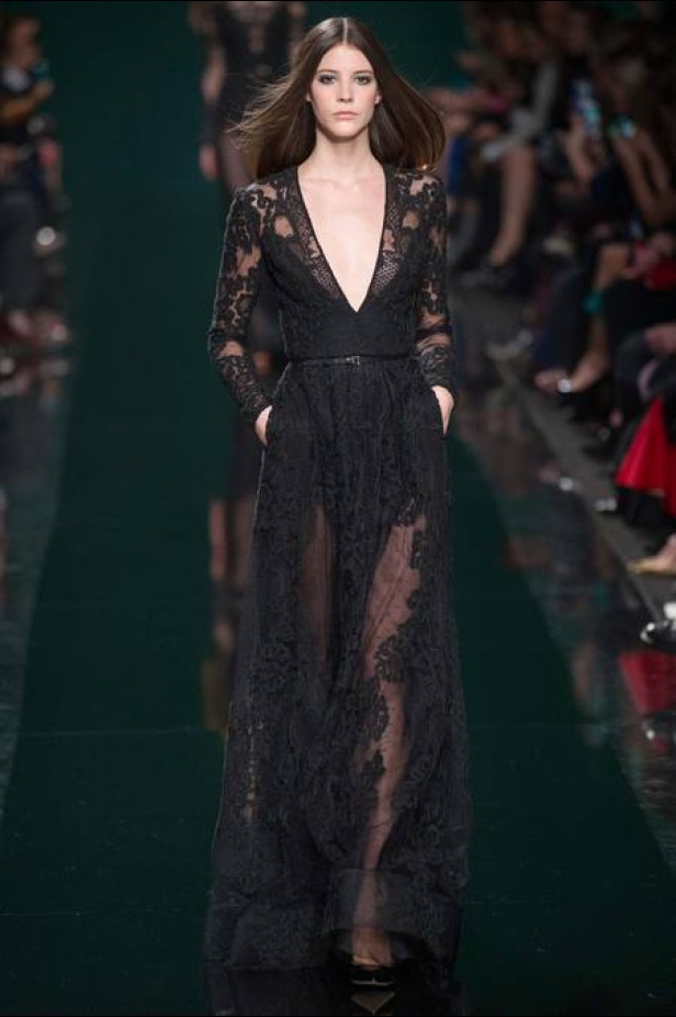 Elie Saab... الوصفة السحرية لأناقة السهرات