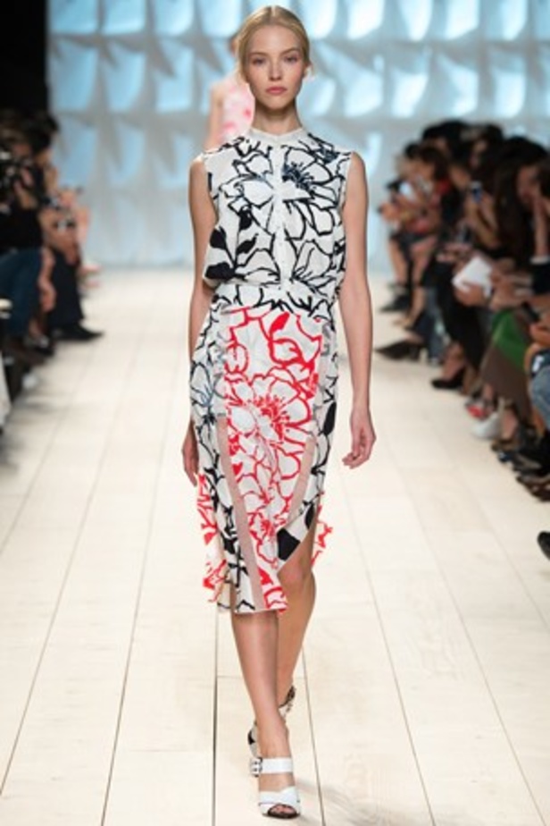 الأنوثة والرقي يتناغمان في مجموعة  Nina Ricci