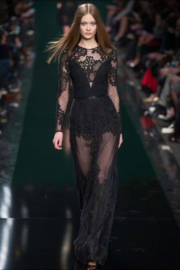 Elie Saab... الوصفة السحرية لأناقة السهرات