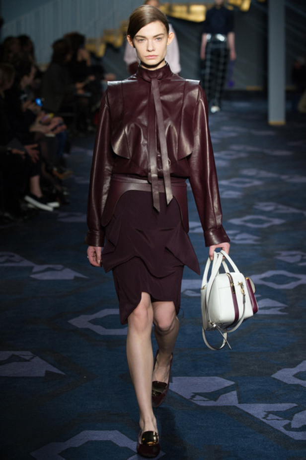 Tod’s: أناقة جلدية ببساطة استثنائية